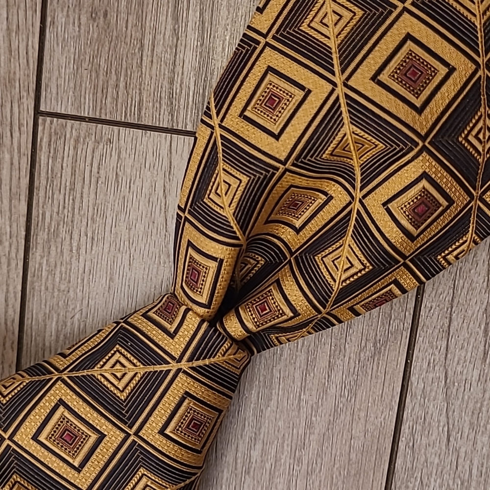 ROBERT TALBOTT Best of Class Metallic Gold Black Squares Pattern Mens Silk Tie